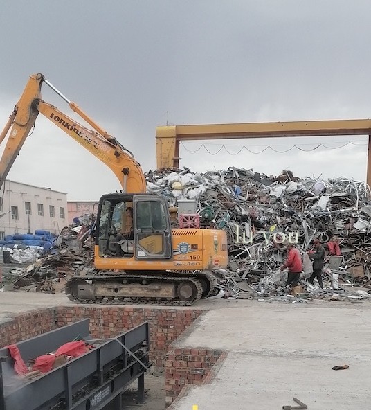 315破碎機(jī)！新疆阿克蘇地區(qū)再添新機(jī)