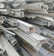 路友客戶破碎塑鋼門窗現場