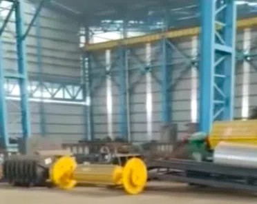 國外地區又一1000型破碎機組合安裝現場