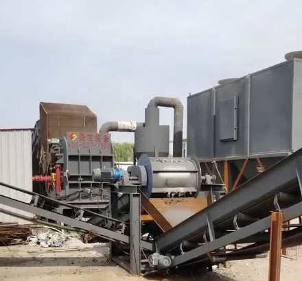 時產3 -5噸的200型路友破碎機在河北地區上崗