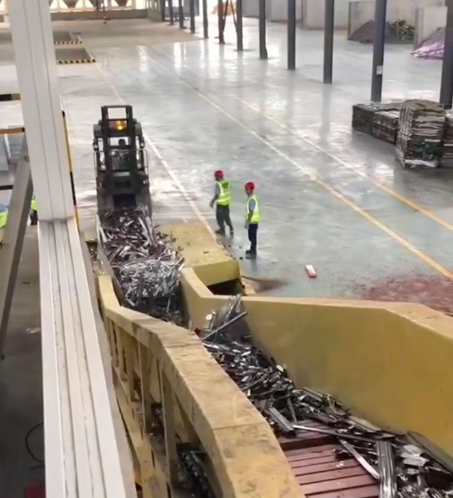 湖北鋁廠購入了7年的路友破碎機(jī)