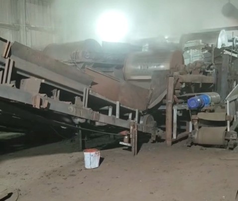 江蘇地區新款315斷橋鋁破碎機配合兩條渦電流作業