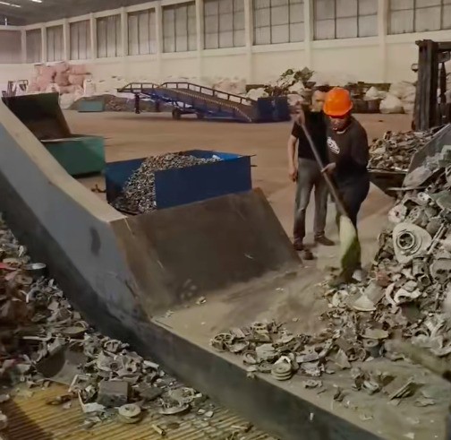 泰國地區450型高配版破碎分選線通電試機