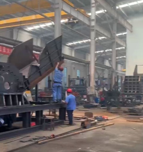 默認(rèn)的通知：今天不放假 全體趕訂單。