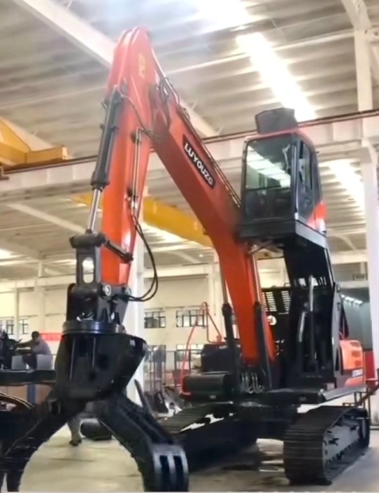 路友重工360度旋轉上升駕駛室抓鋼機