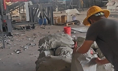 菏澤地區路友破碎分選設備調試