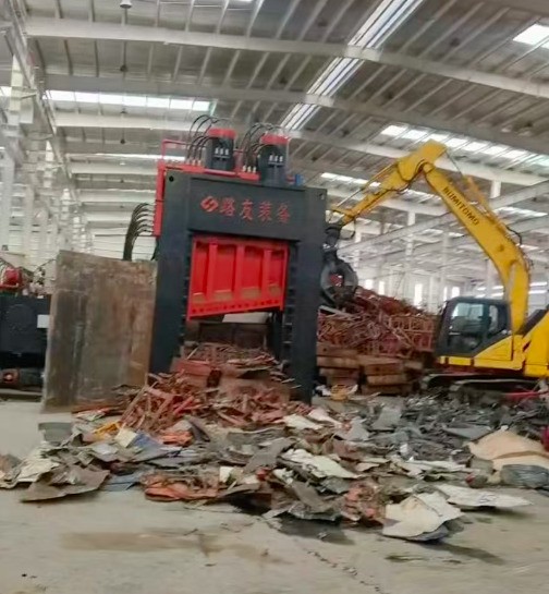 甘肅地區(qū)破碎機(jī)搭建中～